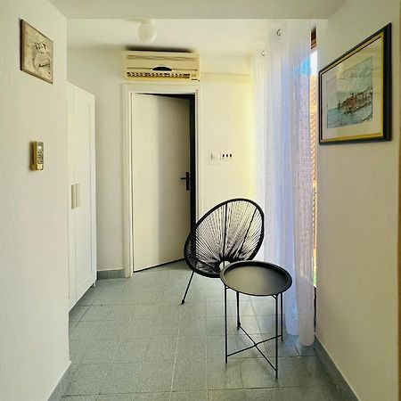 Sml Apartments 1 إيزولا المظهر الخارجي الصورة