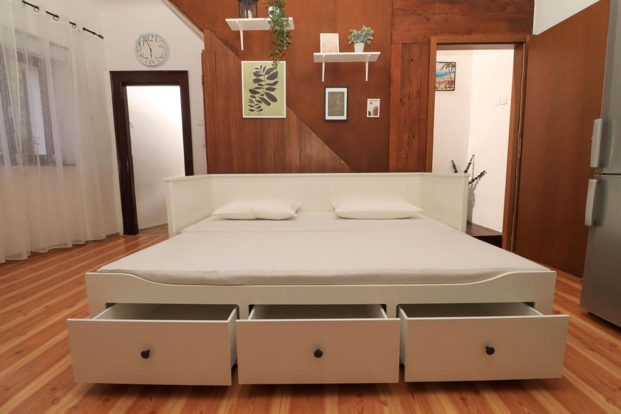 Sml Apartments 1 إيزولا المظهر الخارجي الصورة