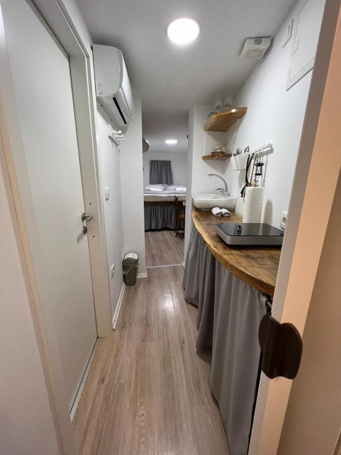 Sml Apartments 1 إيزولا المظهر الخارجي الصورة