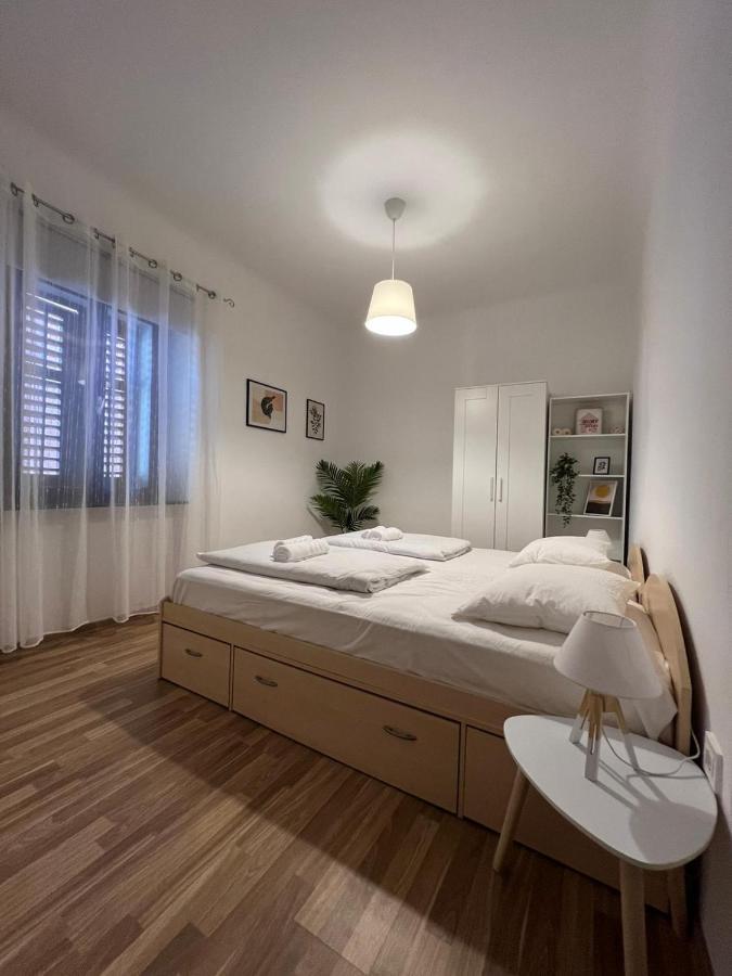 Sml Apartments 1 إيزولا المظهر الخارجي الصورة