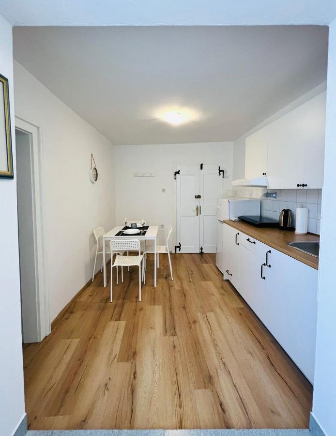 Sml Apartments 1 إيزولا المظهر الخارجي الصورة