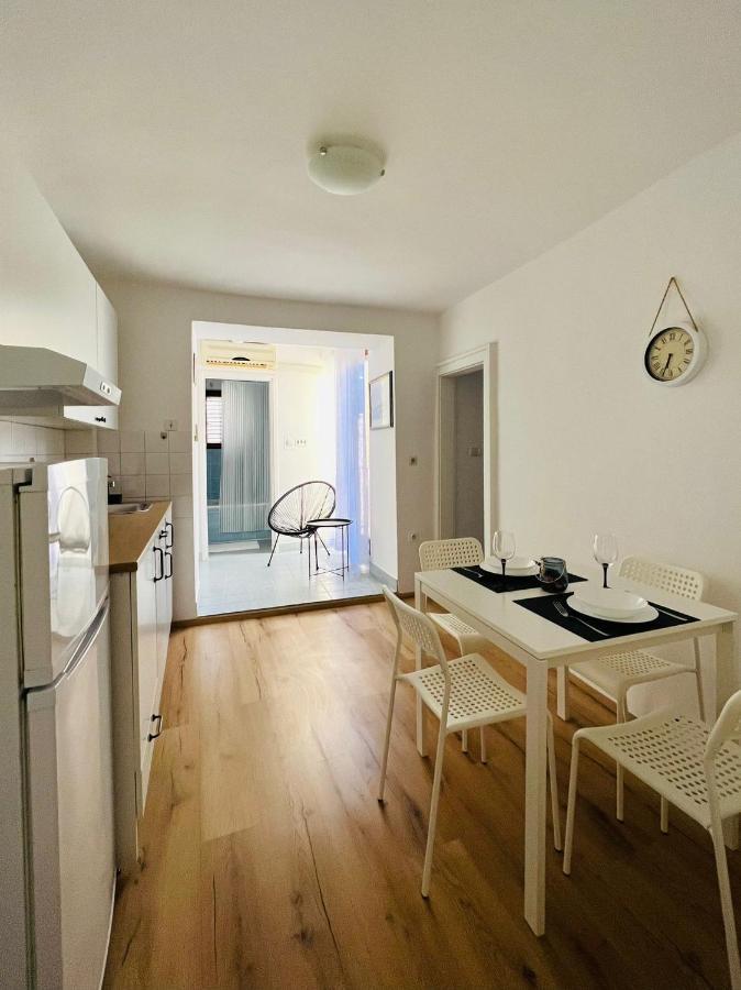 Sml Apartments 1 إيزولا المظهر الخارجي الصورة